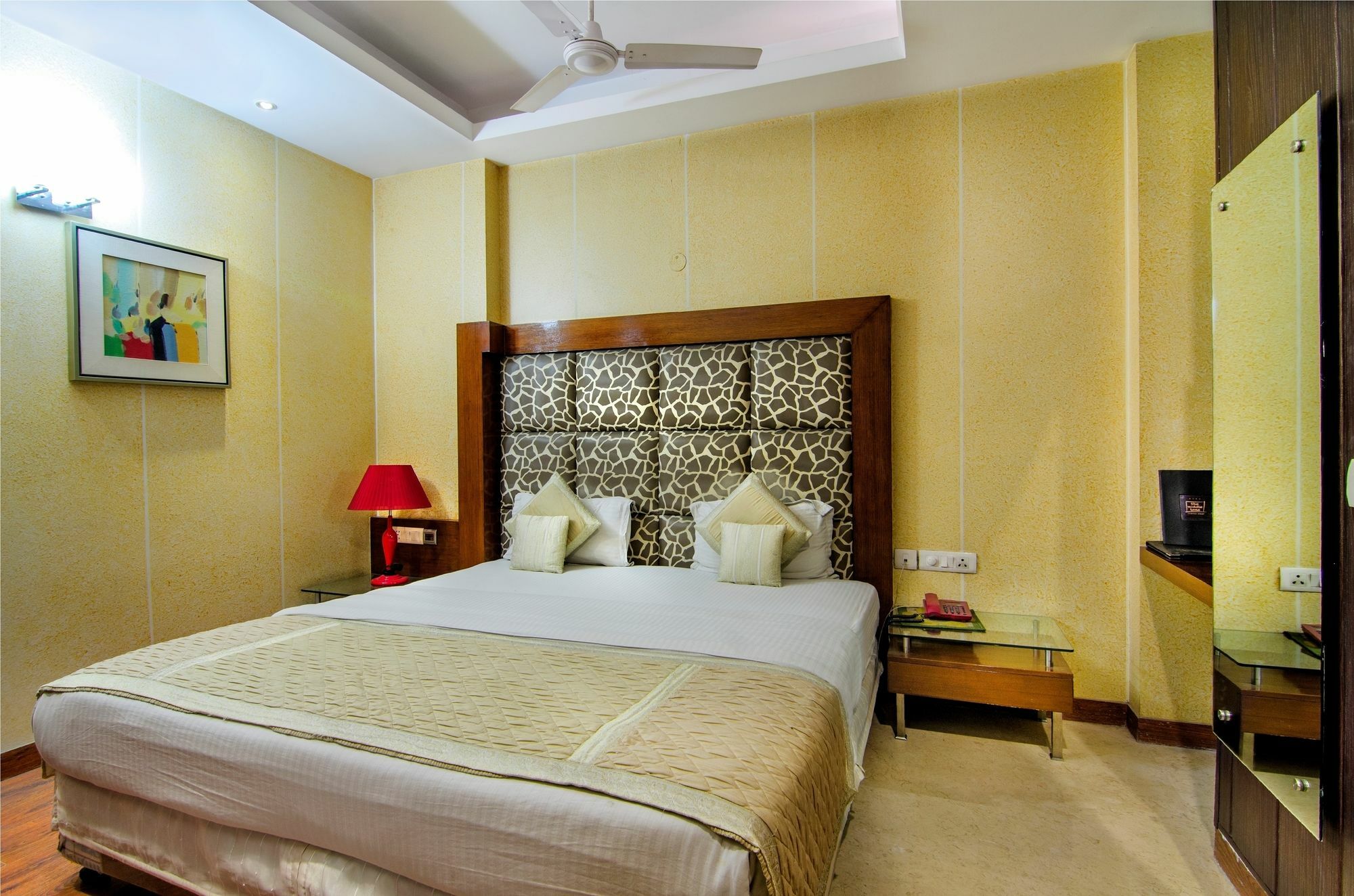 Hotel Omega Residency Nuova Delhi Esterno foto