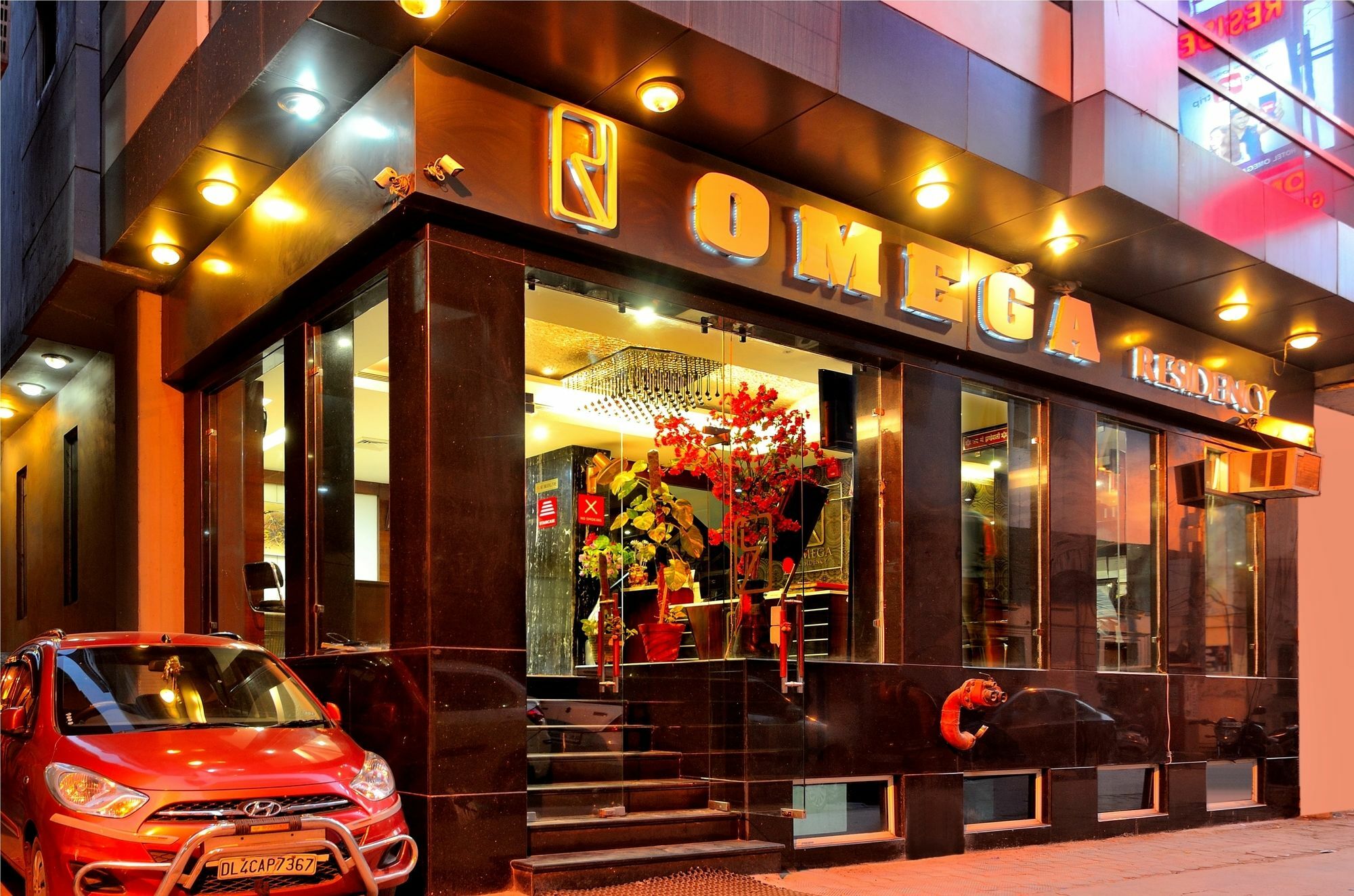 Hotel Omega Residency Nuova Delhi Esterno foto